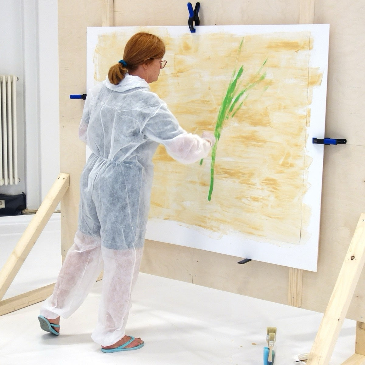 Gast beim Action Painting im Splashaus